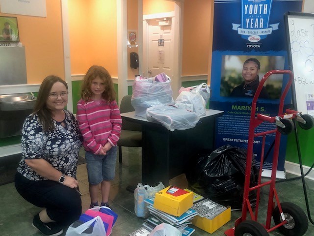 JTHS-MIAMI YPN Donates School Supplies to 250 Palm Beach/Martin Families